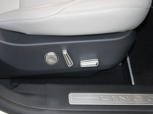New 2026 Lincoln Nautilus Reserve AWD/4WD image 26