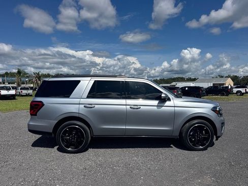 Used 2024 Ford Expedition Limited RWD image 8