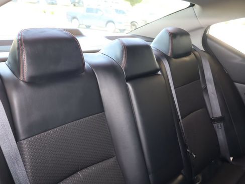 Used 2024 Nissan Altima 2.5 SR FWD image 35