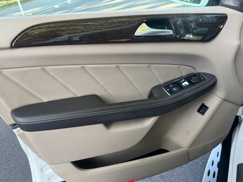 Used 2016 Mercedes-Benz GL 450 4MATIC image 20