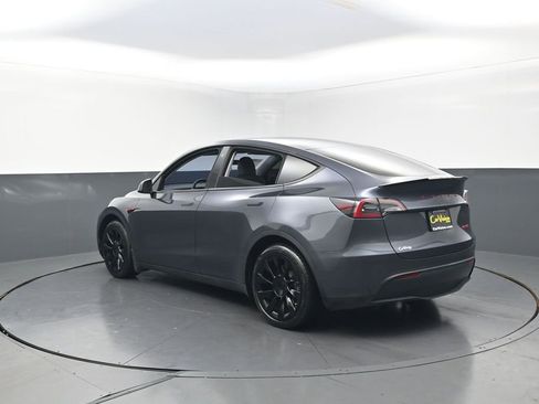 Used 2023 Tesla Model Y Long Range AWD/4WD image 6