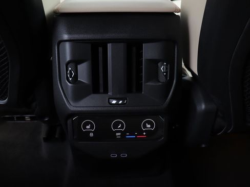 Used 2025 BMW X3 xDrive30i w/ Convenience Package image 23