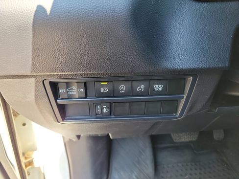 Used 2024 Toyota Tundra SR AWD/4WD image 28