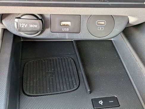 New 2025 Hyundai Elantra SEL image 24