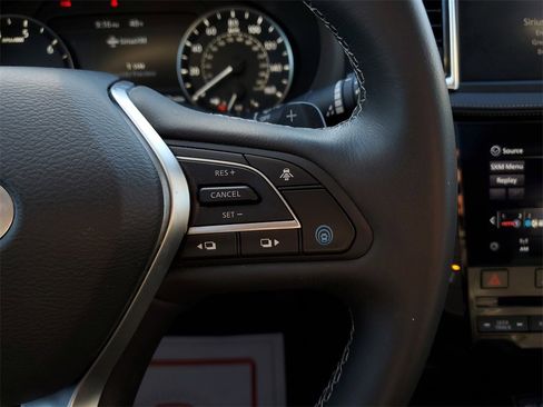 Used 2025 INFINITI QX50 Luxe image 25