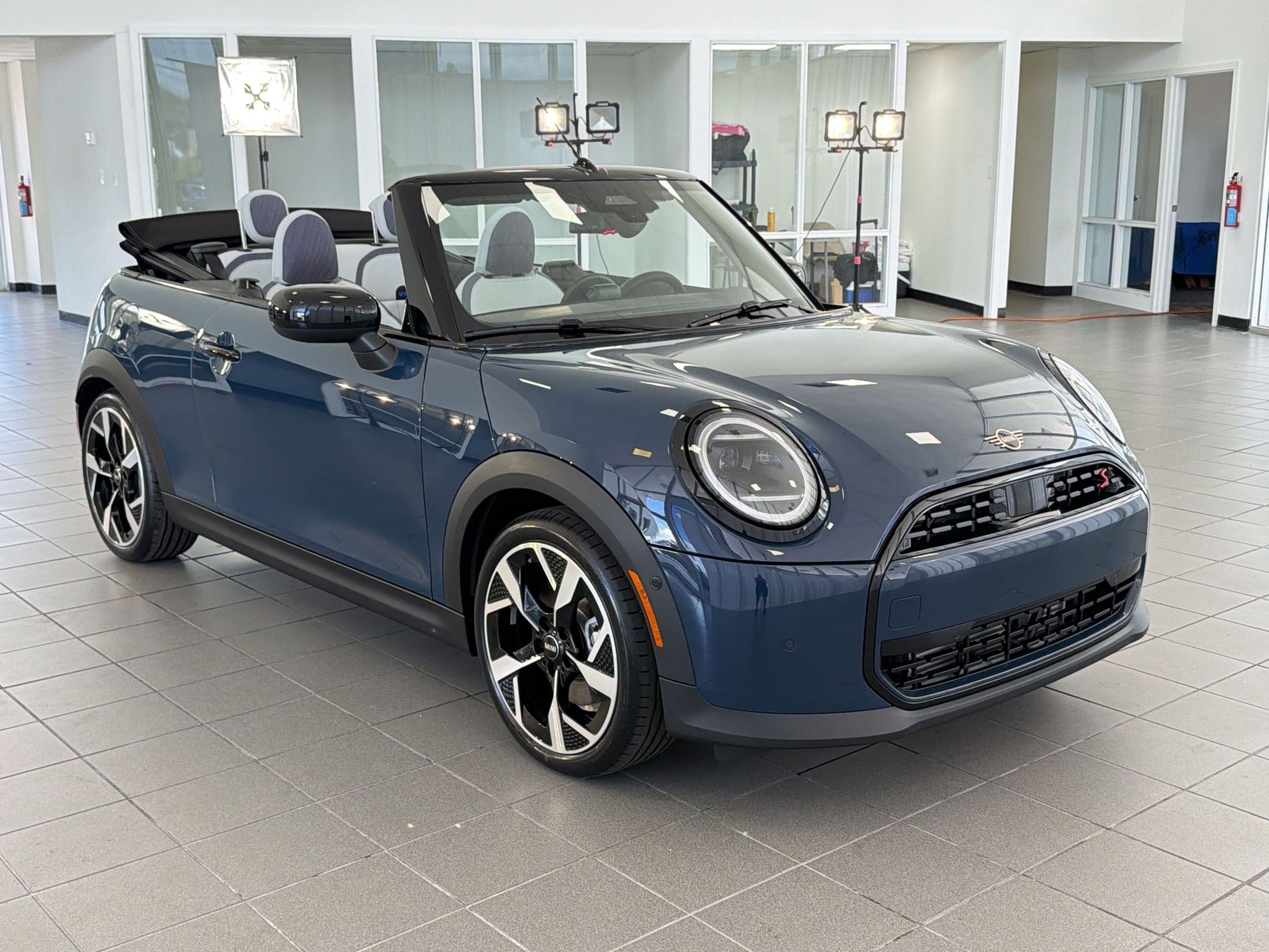 New 2026 MINI Cooper S FWD image 7