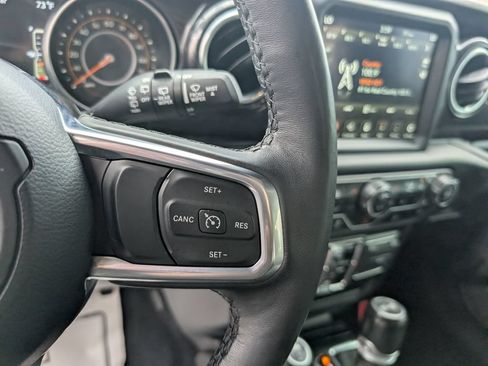 Used 2021 Jeep Wrangler Unlimited Sahara AWD/4WD image 22