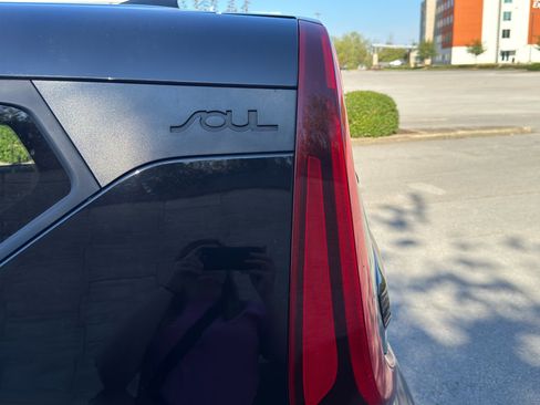 Used 2020 Kia Soul S image 39