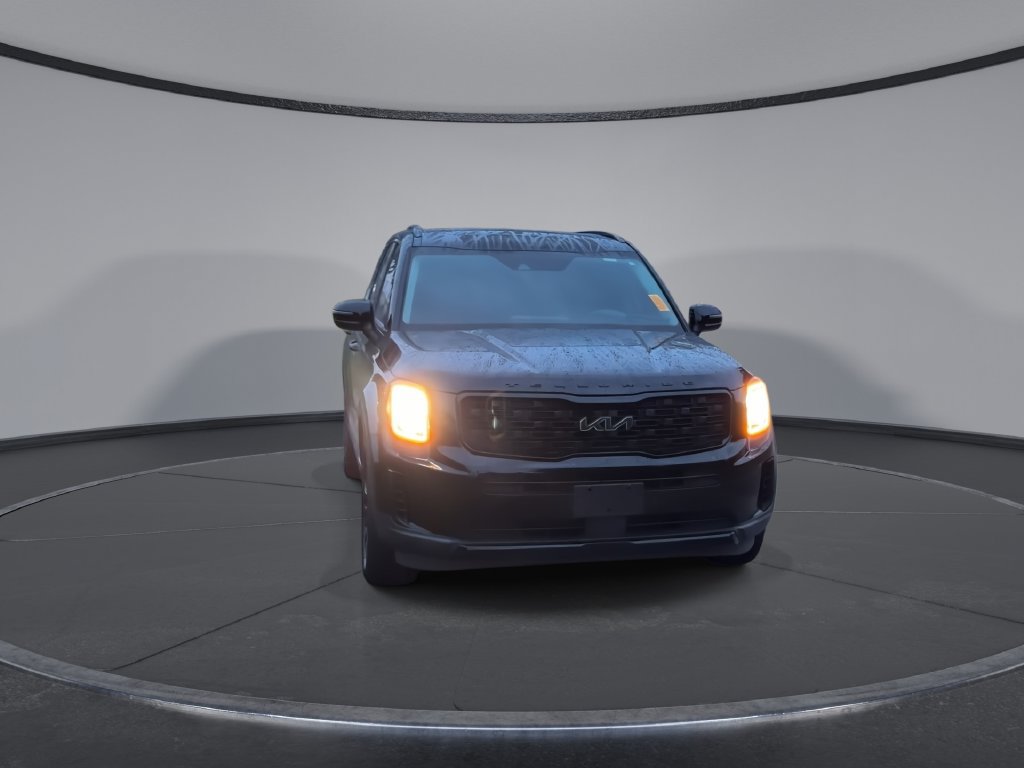Used 2022 Kia Telluride EX w/ EX Premium Package AWD/4WD image 3