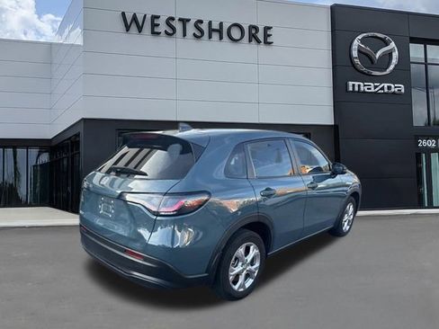 Used 2025 Honda HR-V LX image 3