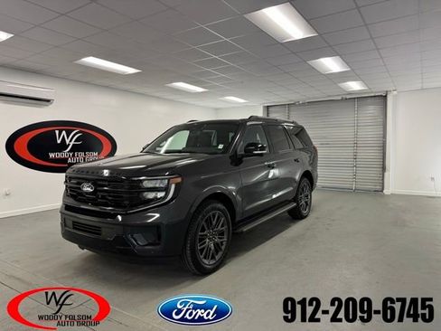 New 2026 Ford Expedition Platinum w/ Stealth Appearance Package image 1