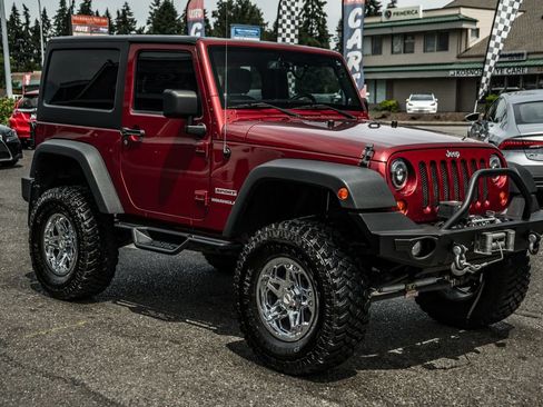 Used 2013 Jeep Wrangler Sport AWD/4WD image 6