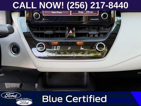 Used 2021 Toyota Corolla LE w/ LE Premium Package FWD image 17