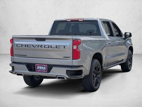 Used 2023 Chevrolet Silverado 1500 RST w/ Z71 Off-Road Package AWD/4WD image 5