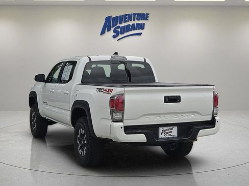 Used 2022 Toyota Tacoma TRD Off-Road w/ Technology Package AWD/4WD image 5