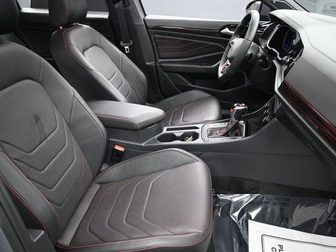 Used 2024 Volkswagen Jetta GLI Autobahn image 37