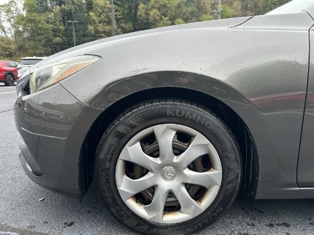 Used 2016 MAZDA MAZDA3 i Sport FWD image 17