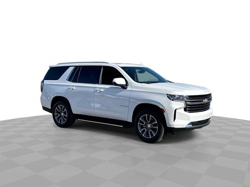 Used 2022 Chevrolet Tahoe LT w/ LT Signature Plus Package RWD image 2