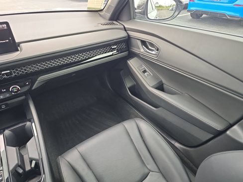 Used 2024 Honda Accord Sport image 12