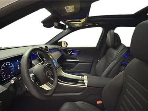 Used 2026 Mercedes-Benz GLC 300 4MATIC image 4