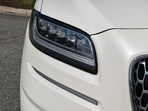 Certified 2023 Lincoln Nautilus Reserve w/ Equipment Group 202A image 11