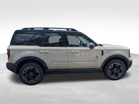 Used 2025 Ford Bronco Sport Outer Banks w/ Outer Banks Tech Package+ AWD/4WD image 8