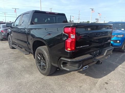 Used 2022 Chevrolet Silverado 1500 RST AWD/4WD image 3