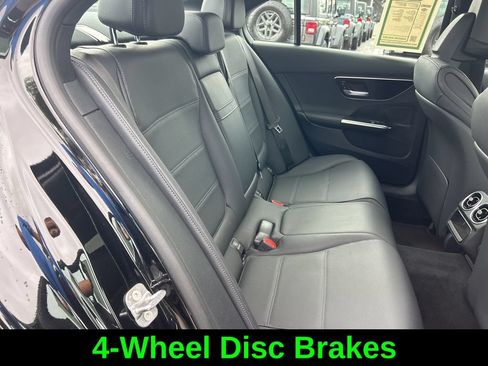 Used 2025 Mercedes-Benz C 300 4MATIC Sedan image 27