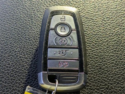 Certified 2021 Ford Expedition XLT image 29