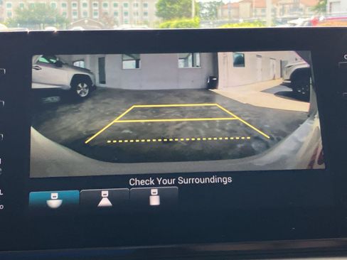 Used 2019 Honda Accord Sport image 11