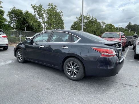 Used 2015 Nissan Altima 2.5 S w/ Special Edition Package FWD image 11