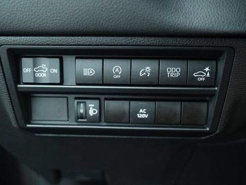 Used 2024 Toyota Tundra Limited w/ Power Package RWD image 34