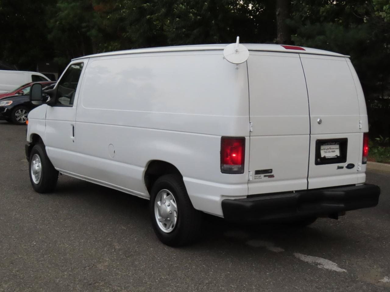 Used 2012 Ford E-150 and Econoline 150 RWD image 4