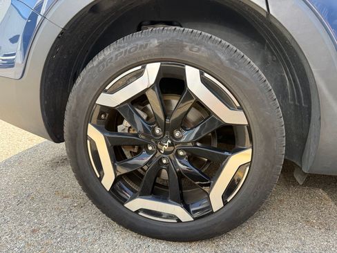 Used 2025 Kia Telluride S AWD/4WD image 9
