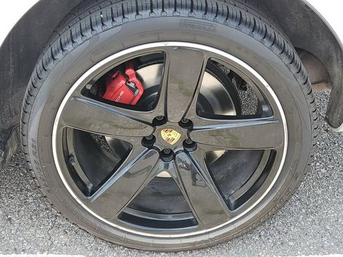 Used 2016 Porsche Macan Turbo AWD/4WD image 35