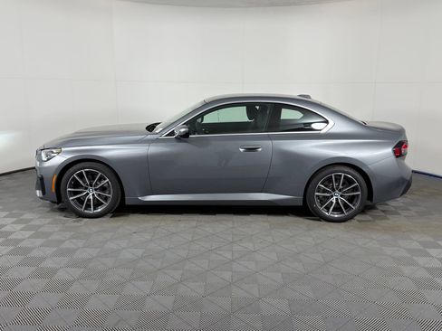 Used 2026 BMW 230i Coupe RWD image 2