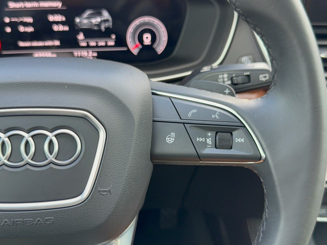 Used 2023 Audi Q5 2.0T Premium Plus w/ Premium Plus Package AWD/4WD image 19