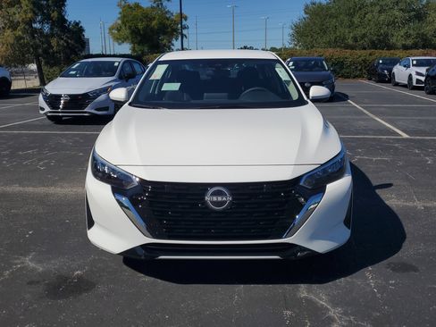 New 2025 Nissan Sentra SV image 2