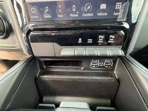 Used 2024 RAM 1500 Big Horn AWD/4WD image 21