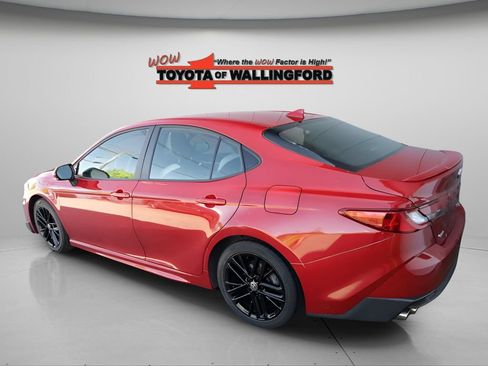 Used 2025 Toyota Camry SE FWD image 6