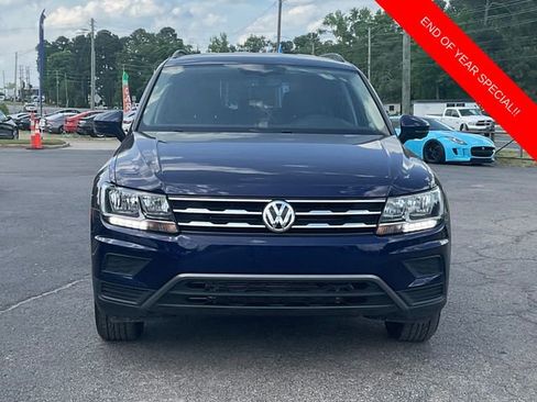 Used 2021 Volkswagen Tiguan SE image 2