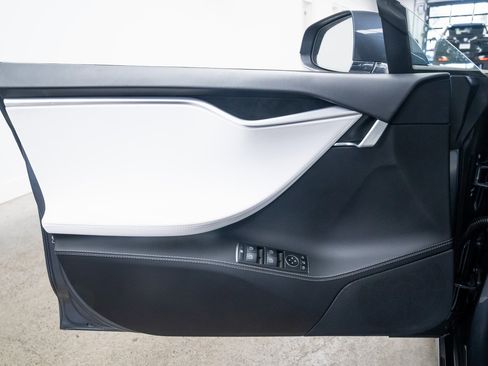 Used 2017 Tesla Model S P100D image 15