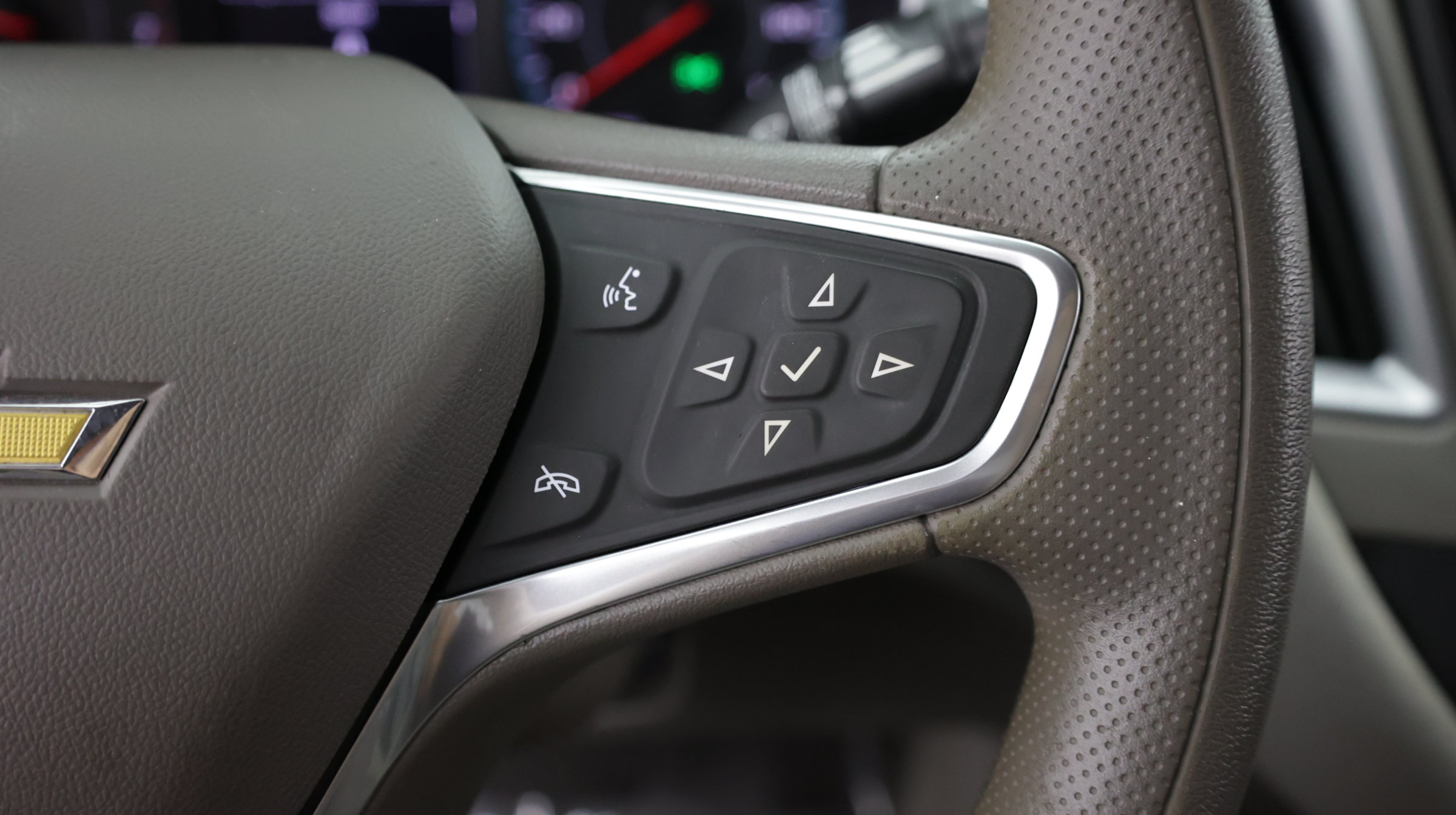Used 2022 Chevrolet Malibu LT FWD image 25