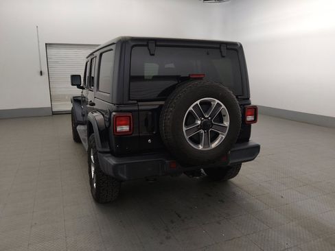 Used 2019 Jeep Wrangler Unlimited Sahara AWD/4WD image 6