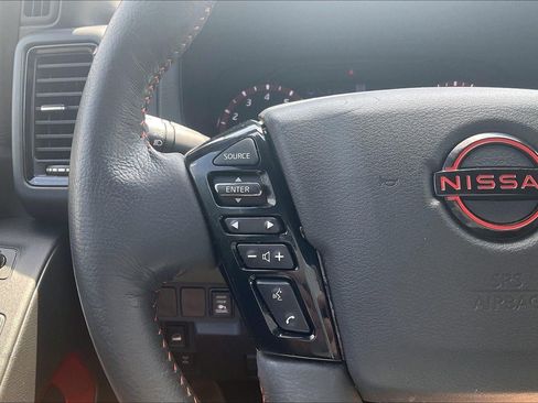Used 2023 Nissan Frontier PRO-4X w/ Pro-4X Premium Package AWD/4WD image 19