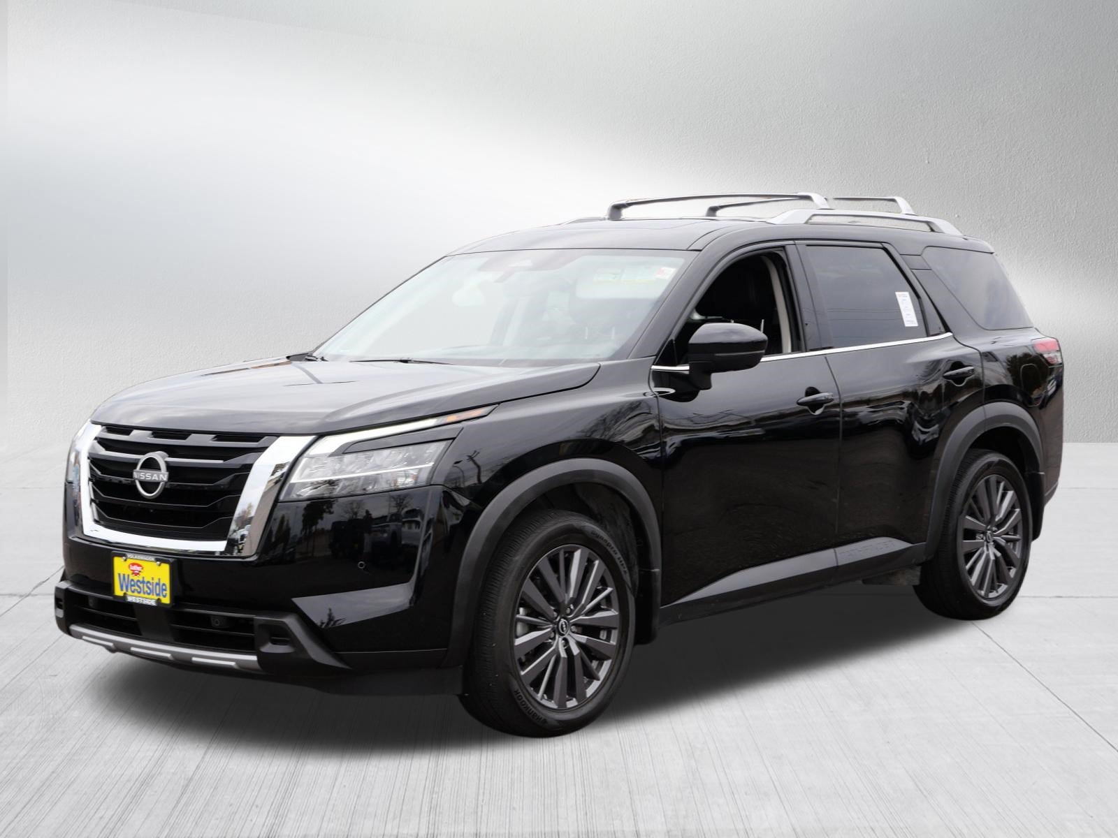 Used 2024 Nissan Pathfinder SL w/ SL Premium Package AWD/4WD image 3