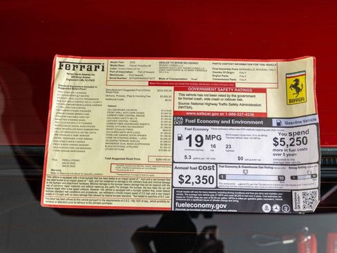 Certified 2022 Ferrari Portofino M image 54