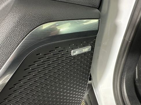 Used 2024 GMC Acadia Elevation w/ Luxury Package image 23