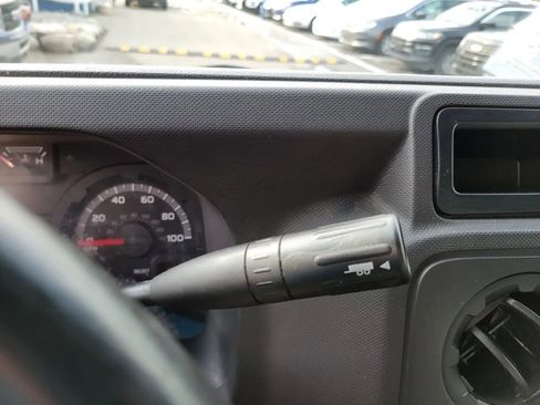 Used 2017 Ford E-450 and Econoline 450 Super Duty w/ Power Windows & Locks Group image 18