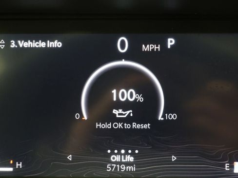 Used 2025 Jeep Grand Cherokee L Laredo image 18